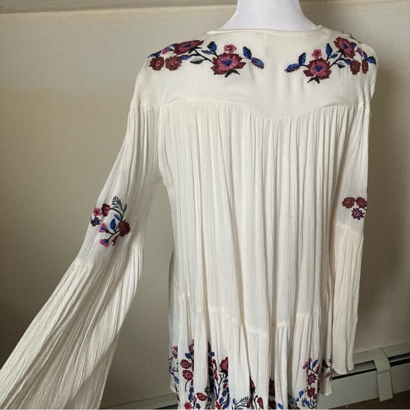 Free People Te Amo White Floral Embroidered Minidress size XS - Picture 8 of 11